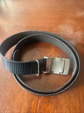 Versace Jeans Couture 100% Leather Belt with Silver Buckle made from Italy